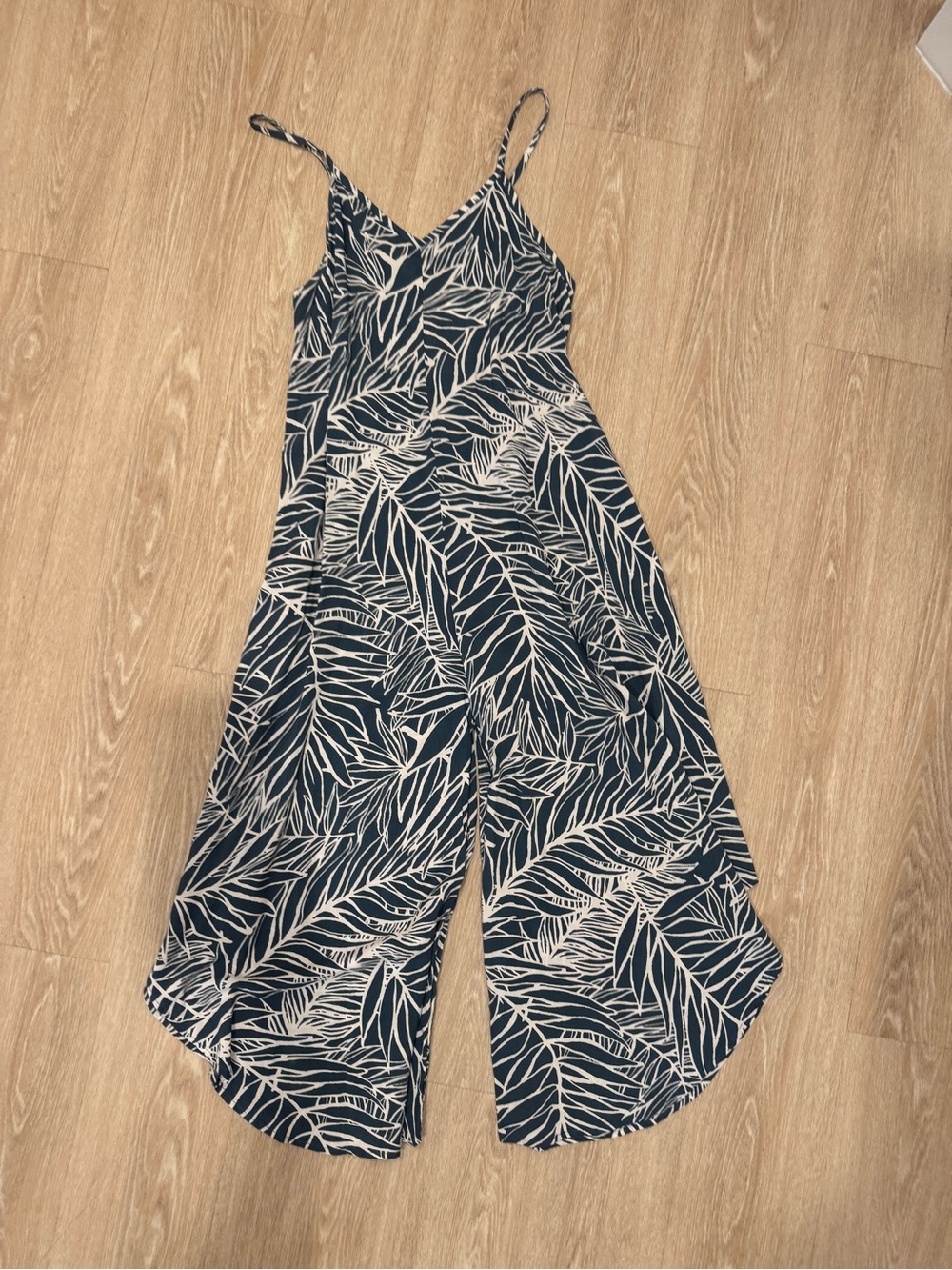 Final Touch Navy and White Leaf-Print Wide-Leg Jumpsuit